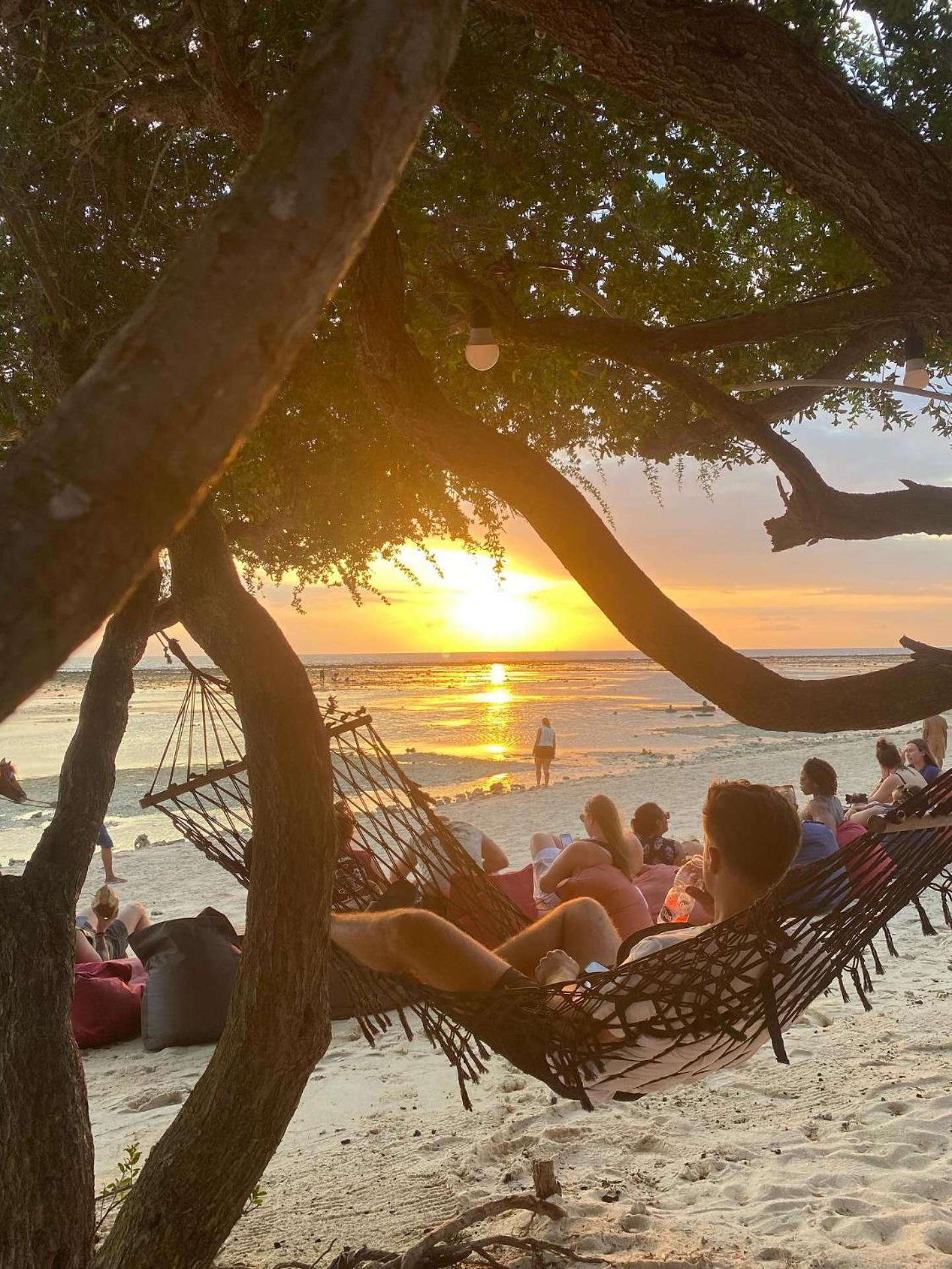 The Exile Sunsetpoint Hotel Gili Trawangan Kültér fotó